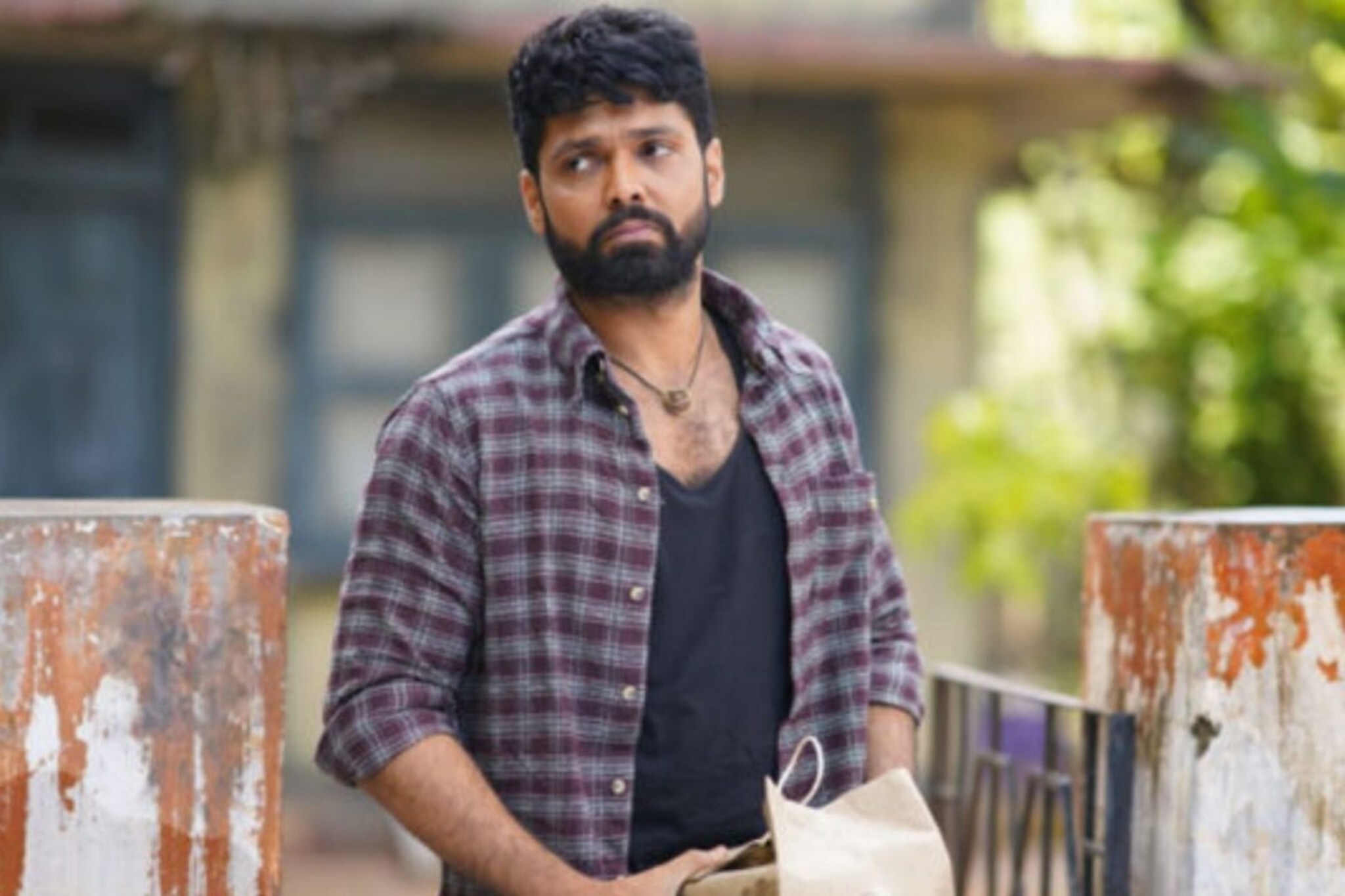 ना एक्शन, ना रोमान्स;  या प्राण्यावर बनवली फिल्म; शेवट पाहून येईल डोळ्यात पाणी