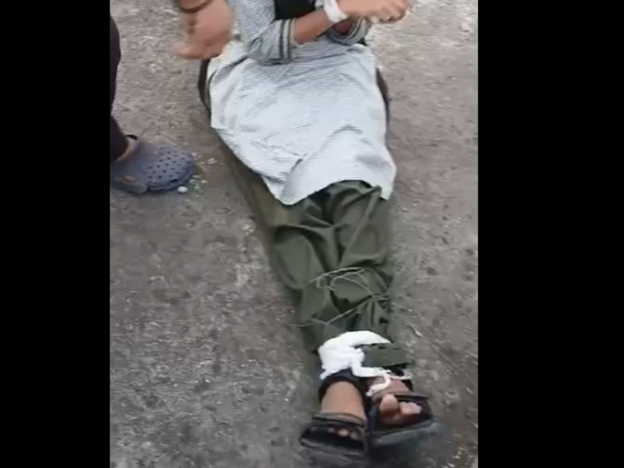 हात, पाय आणि तोंड बांधून अल्पवयीन मुलीला शाळेच्या टेरेसवर सोडलं, नगरमधील घटना