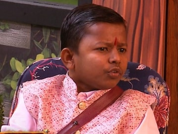 मूर्ती लहान पण कीर्ती महान! 'छोटा पुढारी' घन:श्यामचं खरं वय माहितीये? मूर्ती लहान पण कीर्ती महान! 'छोटा पुढारी' घन:श्यामचं खरं वय माहितीये?