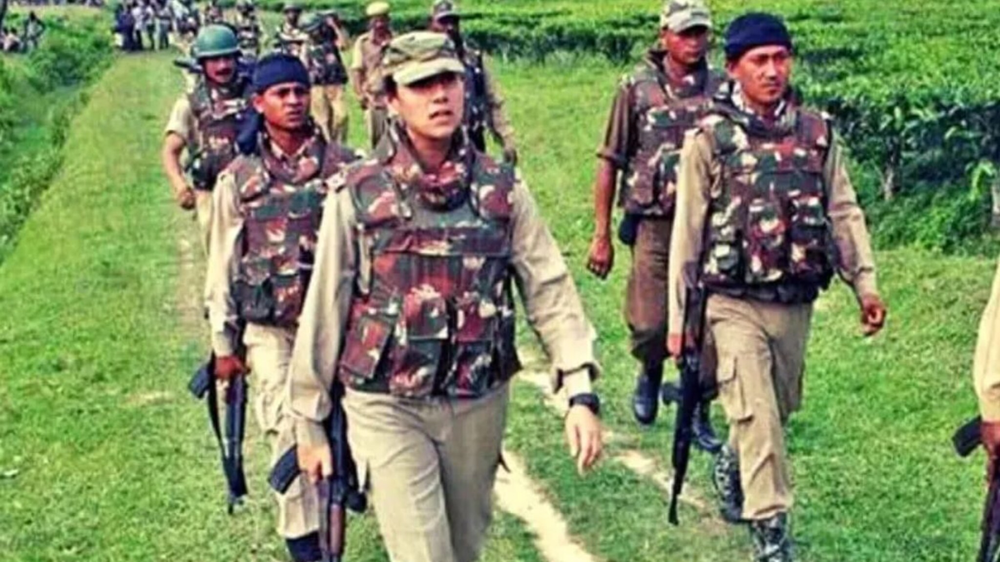 तुला जिवे ठार मारणार म्हणून धमक्या दिल्या, पण तिने 15 महिन्यांमध्ये केले 16 एन्काउंटर; कोण आहे महिला IPS अधिकारी?