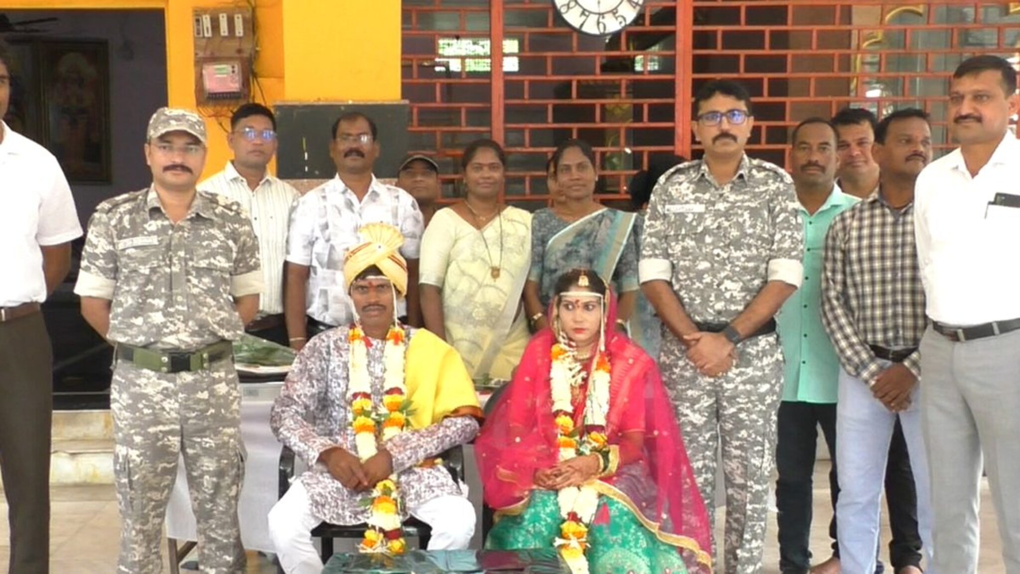 14 वर्ष बंदुकीच्या जोरावर दहशत! कलावती अखेर चढली बोहल्यावर; पोलीस झाले वऱ्हाडी