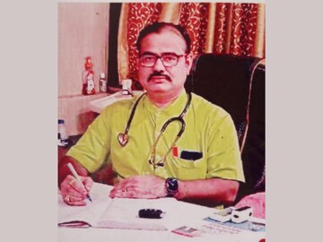 डॉक्टरांनी हॉस्पिटलमध्येच स्वत:ला संपवलं