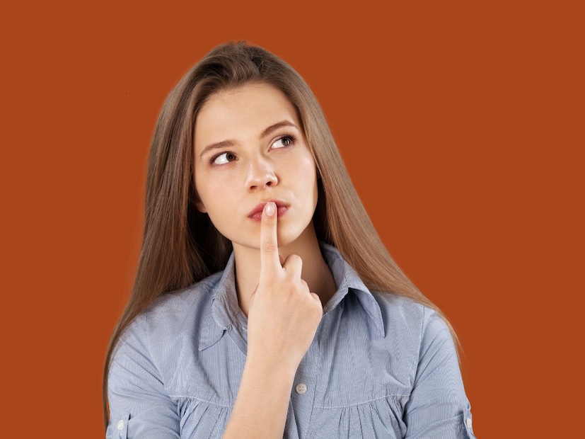 या शब्दांची अगदी घरातील लहानांपासून मोठ्यांपर्यंत प्रत्येकाला इतकी सवय झालेली असते की आपण अनेक वर्ष त्यासाठी इंग्रजी शब्दच वापरतो. मग अचानक जर कोणी आपल्याला त्याचा मराठी अर्थ विचारला की मग फजिती होते. या शब्दांची अगदी घरातील लहानांपासून मोठ्यांपर्यंत प्रत्येकाला इतकी सवय झालेली असते की आपण अनेक वर्ष त्यासाठी इंग्रजी शब्दच वापरतो. मग अचानक जर कोणी आपल्याला त्याचा मराठी अर्थ विचारला की मग फजिती होते.