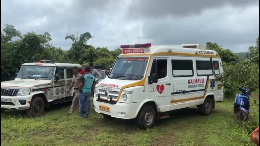 मुलीचा मृतदेह शवविच्छेदनासाठी पाठवण्यात आला आहे. मळेवाड गावातील डोंगर माळरानावर चिरेखाणीत या 3 वर्षांच्या मुलीचा मृतदेह 15 दिवसांपूर्वी पुरून ठेवल्याची चर्चा सिंधुदुर्गात होती.