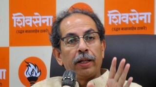 पक्ष फुटीनंतरही निष्ठा दाखवली, मात्र ठाकरेंनी त्यांच्याच उमेदवारीवर सस्पेन्स वाढवला!