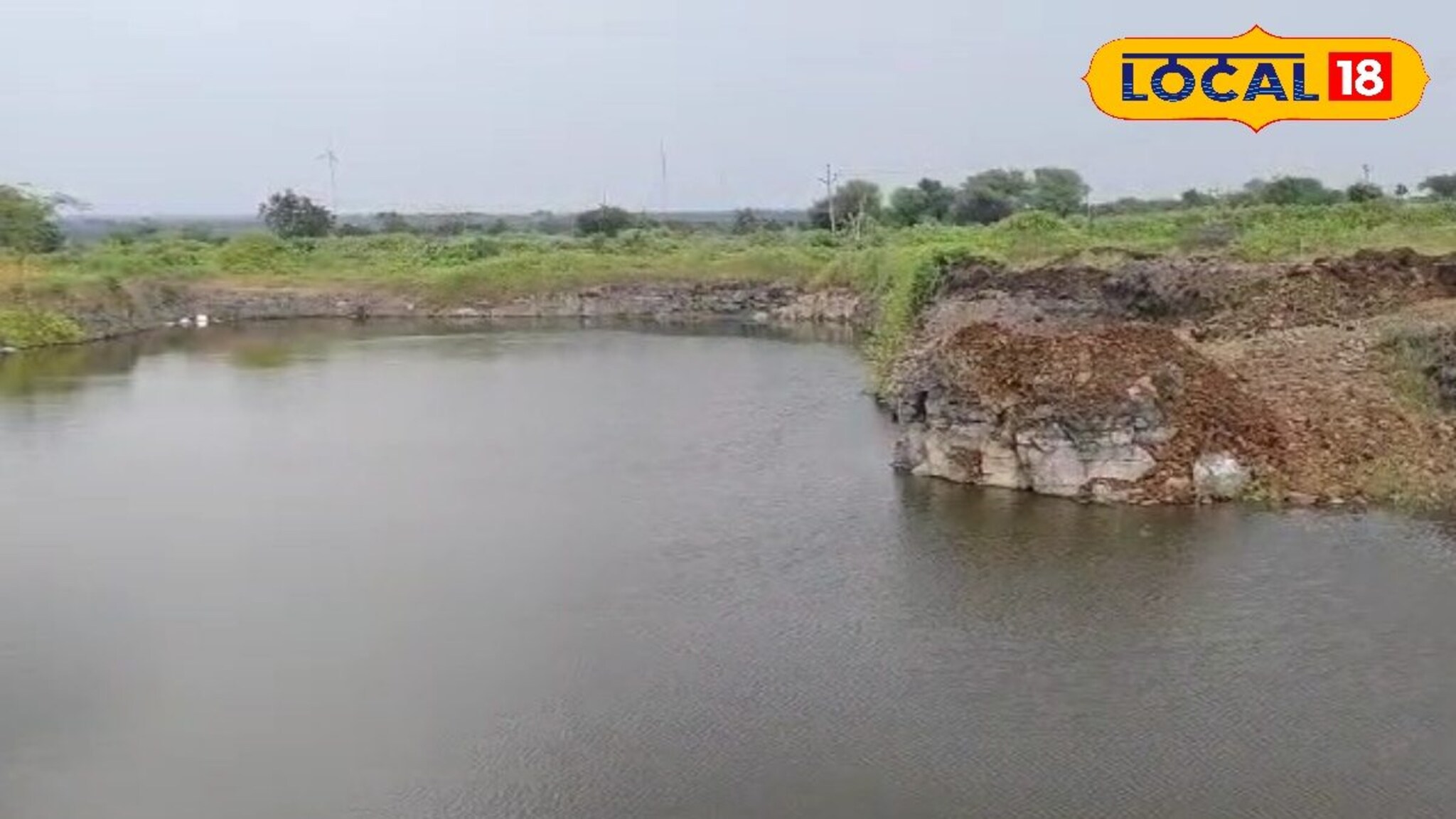 स्टोन क्रशरसाठी अनेक वर्षांपूर्वी खोदले खड्डे, आता होतोय सदुपयोग, धाराशिवमध्ये जिरायती शेती झाली बागायती, VIDEO