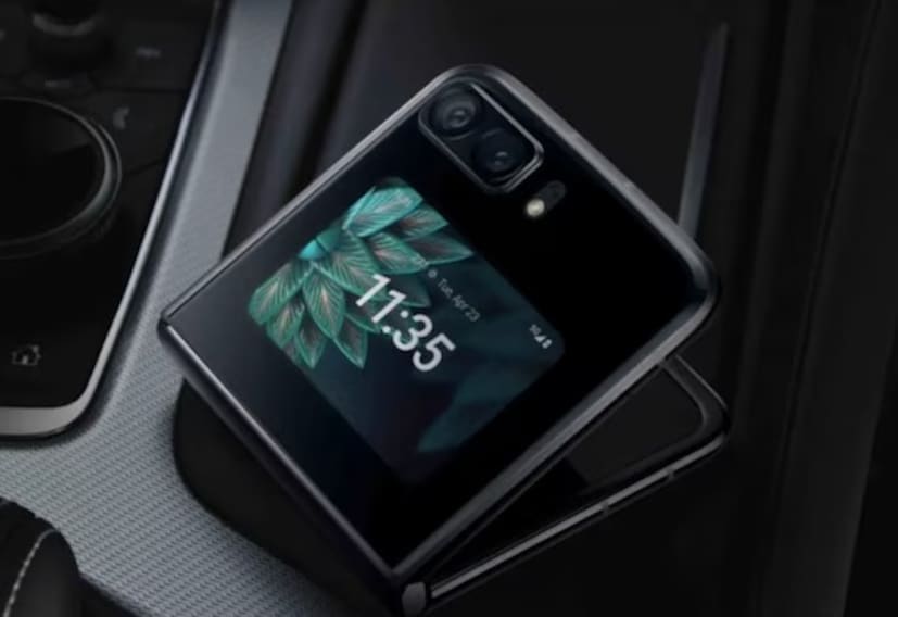 प्रोसेसर: डिव्हाइस MediaTek Dimensity 7300X प्रोसेसर वापरते जे Mali-G615 MC2 GPU सह उच्च कार्यक्षमता प्रदान करते.