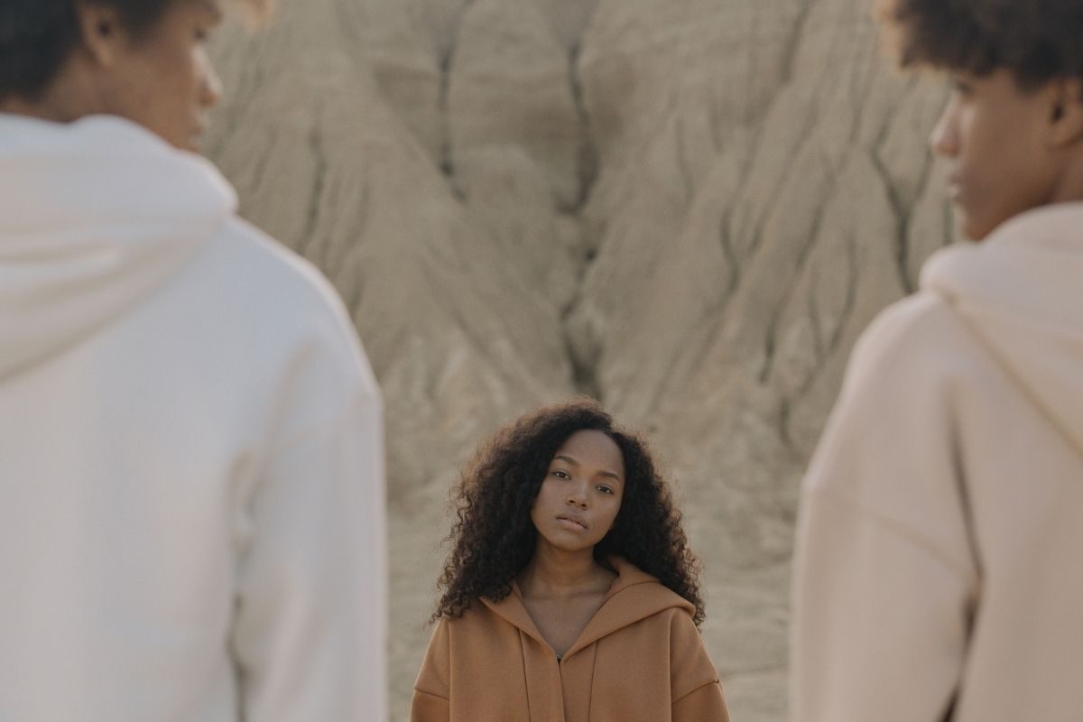 एक पति अपनी पत्नी से अधिक मित्रों को महत्व देता है; रिश्ते में सबसे बड़ा जोखिम? एक पति अपनी पत्नी से अधिक मित्रों को महत्व देता है; रिश्ते में सबसे बड़ा जोखिम?