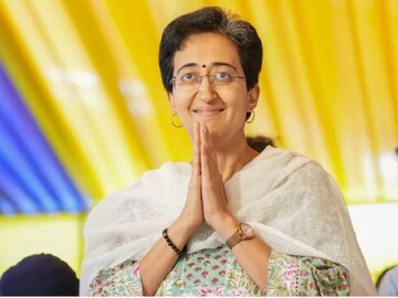 गाडी सोडा, घरही नाही! दिल्लीच्या नव्या CM आतिशी यांची संपत्ती किती?
