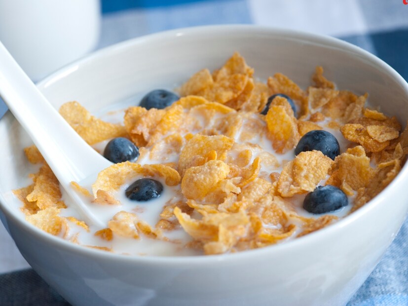 कॉर्नफ्लेक्स खाणेही या काळात टाळले पाहिजे, कॉर्नफ्लेक्स शक्तीवर्धक असले तरी लग्नानंतर लगेच त्याचा आहारात समावेश करणे त्रासदायक ठरू शकते. ते खाल्ल्याने लैंगिक जीवनावर परिणाम होतो. 