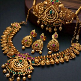 दिवाळीपूर्वी खूशखबर; सोनं झालं स्वस्त; जाणून घ्या सोन्या-चांदीचे दर दिवाळीपूर्वी खूशखबर; सोनं झालं स्वस्त; जाणून घ्या सोन्या-चांदीचे दर