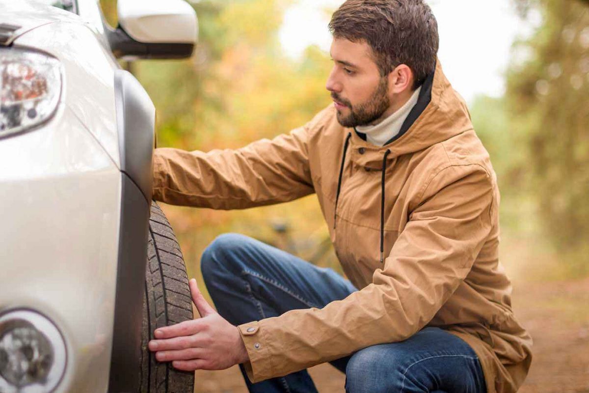 क्या आप भी इतनी स्पीड से चलाते हैं कार? टायर फटने का खतरा है, सावधान रहें क्या आप भी इतनी स्पीड से चलाते हैं कार? टायर फटने का खतरा है, सावधान रहें