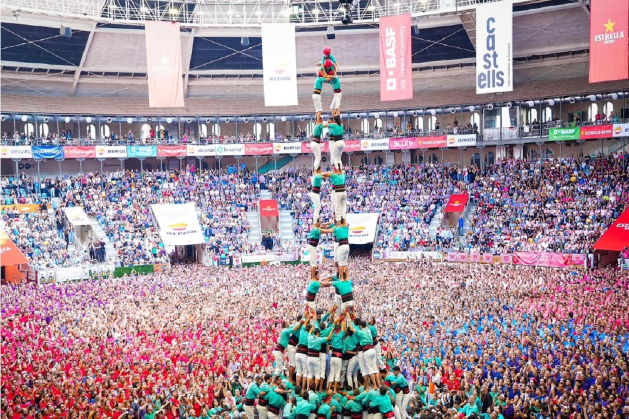 महाराष्ट्राचे गोविंदा 12 देशांवर भारी, आंतरराष्ट्रीय स्पर्धेत लावले सर्वोच्च थर!