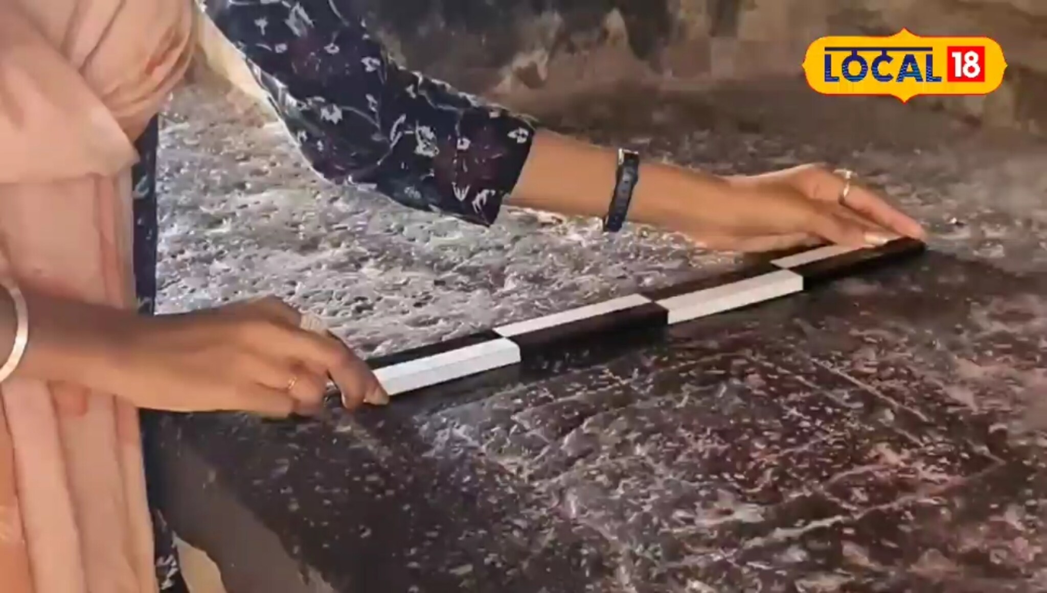 ज्या खेळात पांडव द्रौपदीला हरले, त्या पट खेळाचा सातारच्या भैरवनाथ मंदिरात सापडले अवशेष