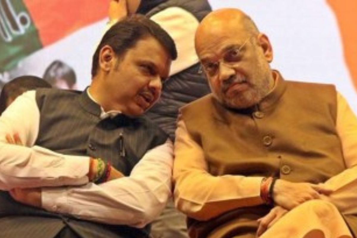 महायुति सीट बंटवारे से पहले तेजी से घटनाक्रम, डेढ़ घंटे तक भिड़े फड़नवीस-शाह महायुति सीट बंटवारे से पहले तेजी से घटनाक्रम, डेढ़ घंटे तक भिड़े फड़नवीस-शाह
