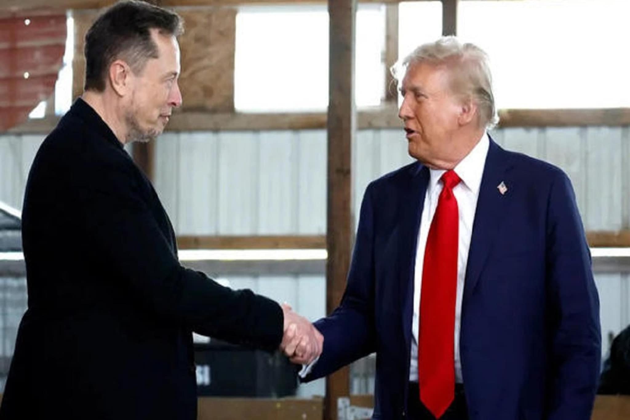 ट्रम्प यांच्यासाठी मस्कने उघडली तिजोरी, दररोज 80000000 रुपये देण्याची घोषणा