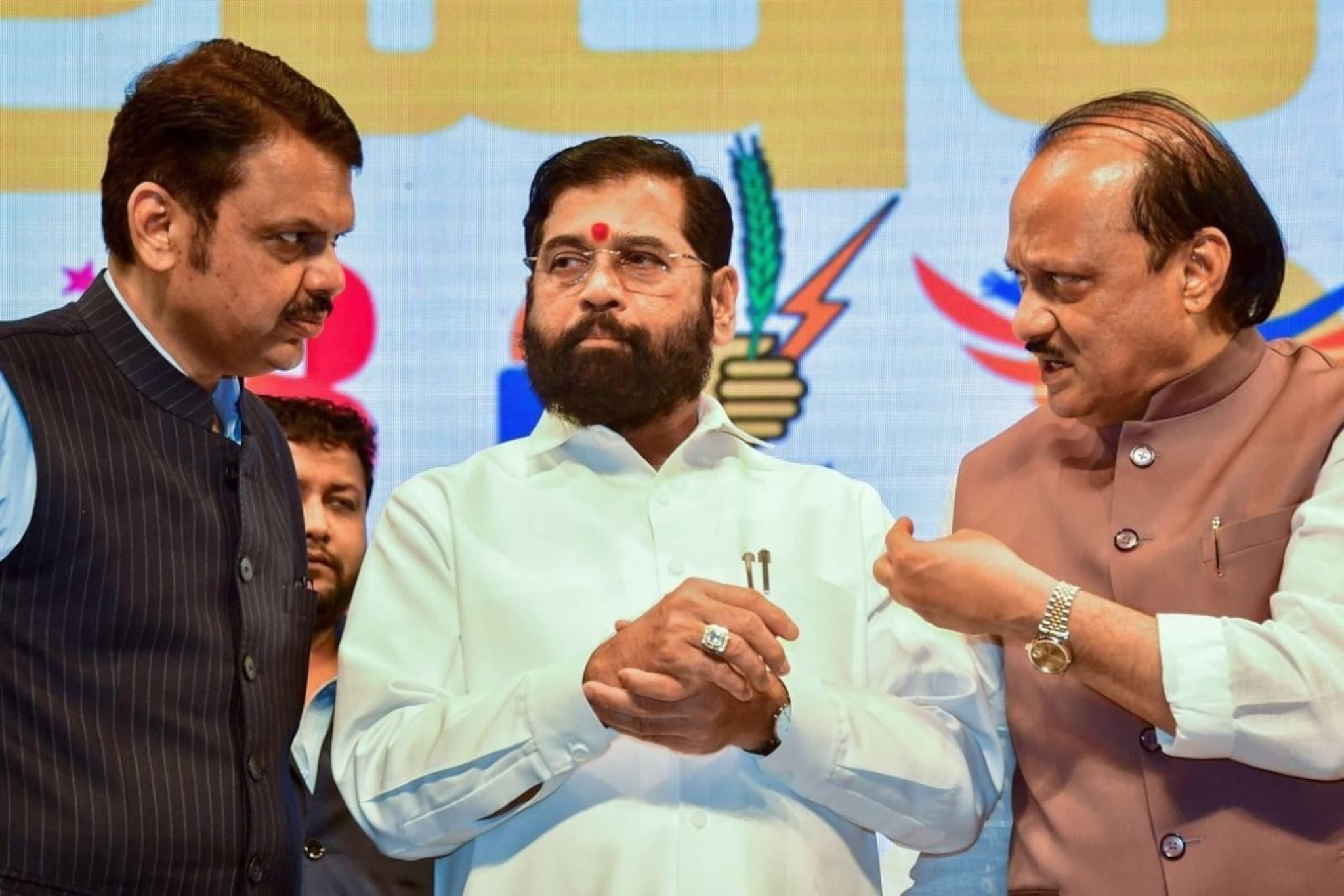 मंत्रिमंडळात महायुतीने समीकरण जुळवलं, OBC-मराठा समाजाचे किती मंत्री?