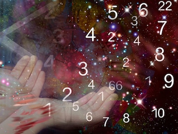 तुमचा जन्म 2, 11, 20, 29 या तारखांना झालाय? नावाचं पहिलं अक्षर यापैकीच असणं शुभ तुमचा जन्म 2, 11, 20, 29 या तारखांना झालाय? नावाचं पहिलं अक्षर यापैकीच असणं शुभ