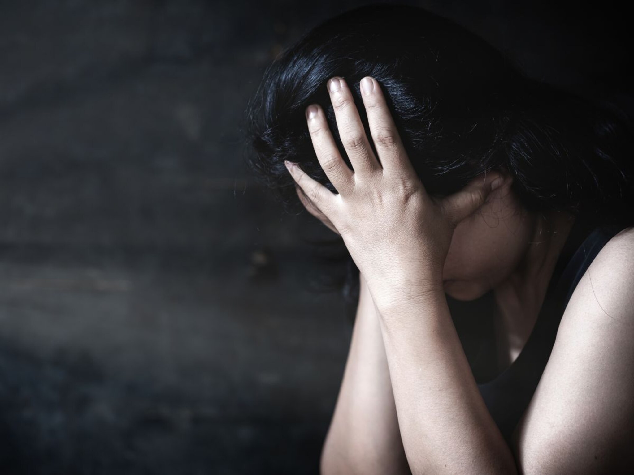 14 वर्षांनी लहान, कॅन्सरने ग्रस्त, तरीही नराधमाचा अल्पवयीन मुलीसोबत विकृत प्रकार