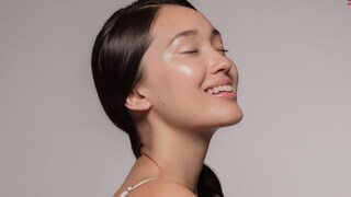 रोज न चुकता स्किन केअर रूटीन तुम्ही फॉलो केलं तर तुमच्या चेहऱ्यावरील डाग दूर होतील. तसेच त्वचा सुंदर होईल आणि चेहऱ्यावर नैसर्गिक चमक येईल.