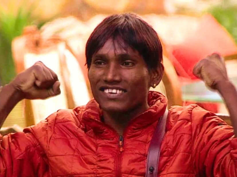 सूरजने नुकत्याच दिलेल्या एका मुलाखतीत ट्रॉफी जिंकल्यानंतर व्हॅनिटी व्हॅनमध्ये नेमकं काय घडलं? याविषयी सांगितलं. रितेश जिनिलिया त्याला काय बोलले सांगितलं.