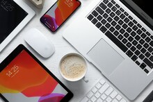 iPhone, iMac, iPad...अ‍ॅपलच्या सर्व प्रोडक्टसोबत ‘i’ का असतं? तुम्हीही व्हाल फेल