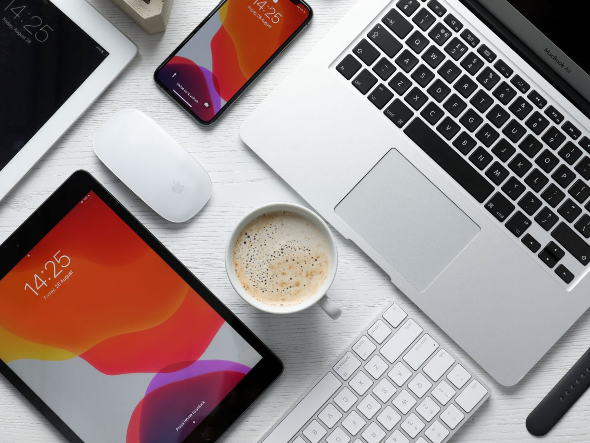 iPhone, iMac, iPad... अ‍ॅपलच्या सर्व प्रोडक्टसोबत ‘i’ का असतं? अनेकांना उत्तरच माहिती नाही