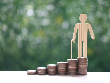 EPS पेन्शनधारकांसाठी गुड न्यूज! बँकेत न जाता कायम राहील पेन्शन, मिळतेय नवी सेवा