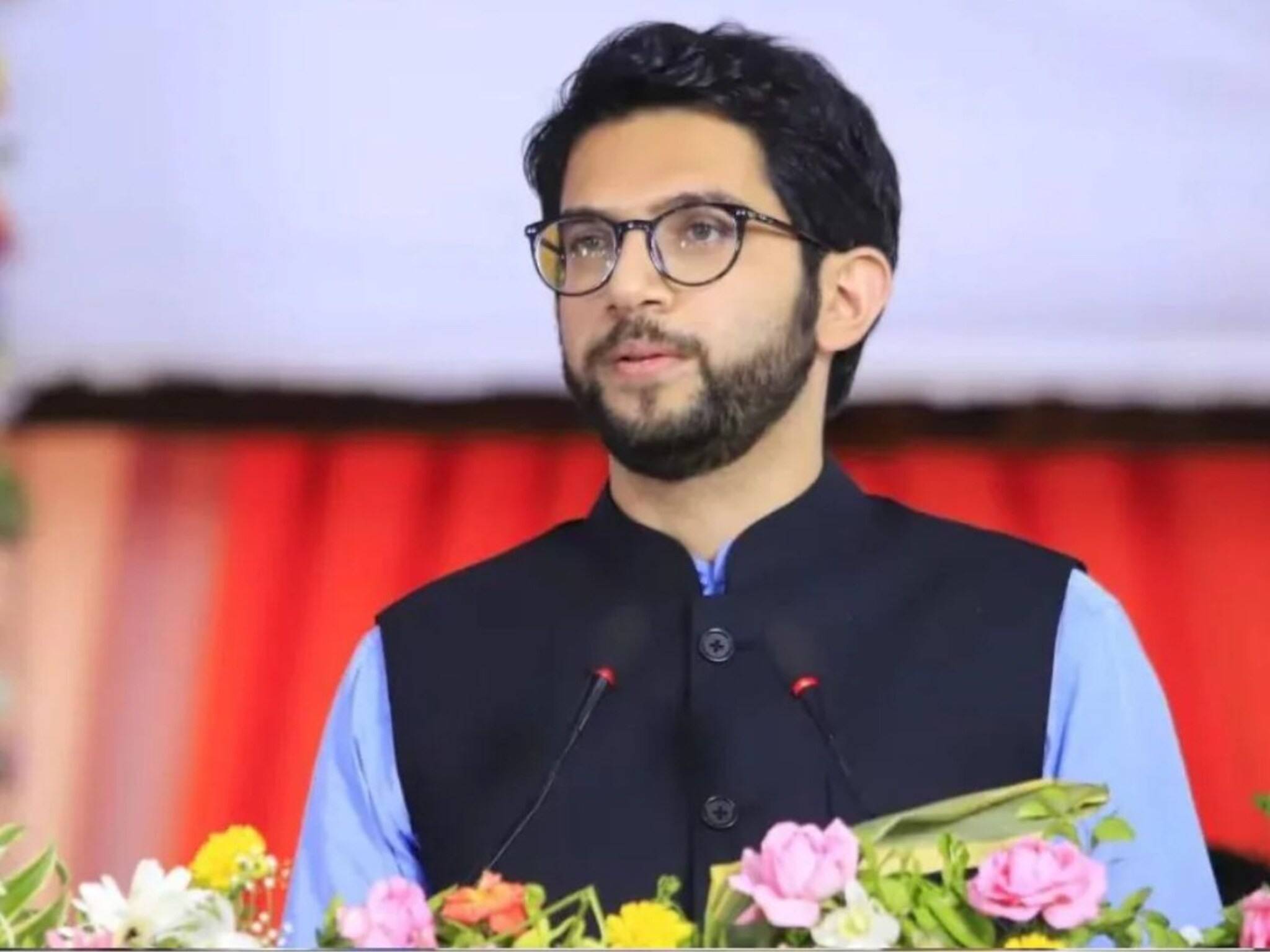 Maharashtra Election : आदित्य ठाकरेंच्या दौऱ्याआधी संभाजीनगरमध्ये शिवसेनेला मोठं खिंडार