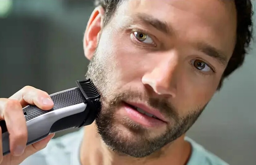 Best Trimmers Under 1,000:ट्रिमर हे केस ट्रिम करण्यासाठी वापरले जाणारे डिव्हाइस आहे. बहुतेक पुरुष ते वापरतात. दाढी, मिशा, शरीराचे केस आणि डोक्याचे केस ट्रिम करण्यासाठी याचा वापर केला जाऊ शकतो. जरी बाजारात ट्रिमरचे अनेक पर्याय उपलब्ध आहेत, परंतु एक हजार रुपयांना चांगला ट्रिमर घ्यायचा असेल तर ही संख्या बरीच कमी होते. पण, तुम्हाला काळजी करण्याची गरज नाही. आम्ही तुम्हाला एक हजार रुपयांपेक्षा कमी किमतीत उपलब्ध सर्वोत्तम ट्रिमरबद्दल सांगत आहोत.