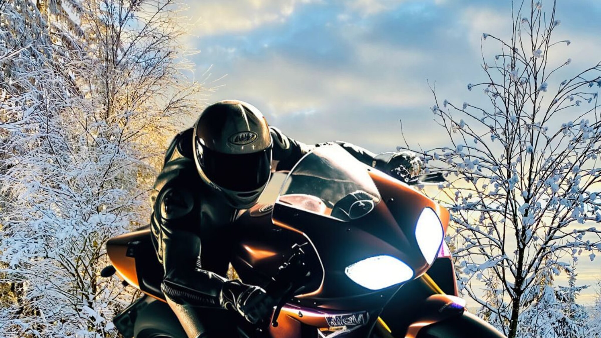 Bike Maintenance in Winter: हिवाळ्यात चुकूनही करू नका 'या' चुका; अन्यथा भंगारात विकावी लागेल तुमची आवडती बाईक