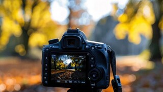 स्वस्त डिएसएलआर कॅमेरा 