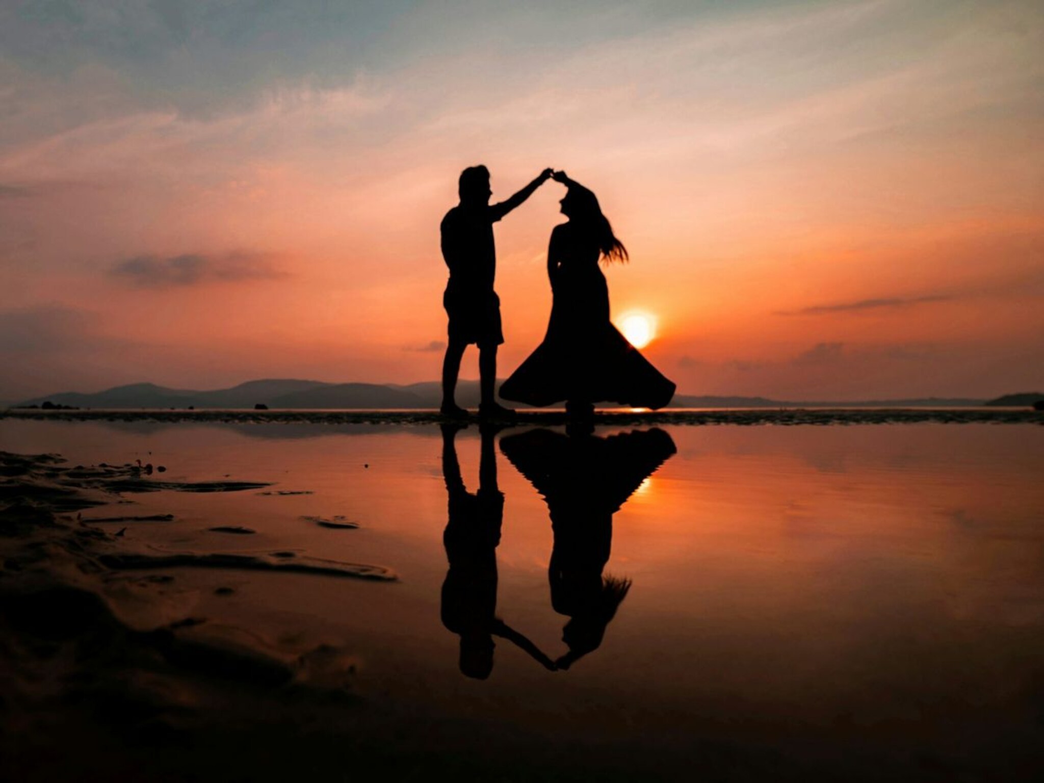 Relationship Tips: कधीच करू नका या 3 चुका; उद्ध्वस्त होईल सुखी संसार