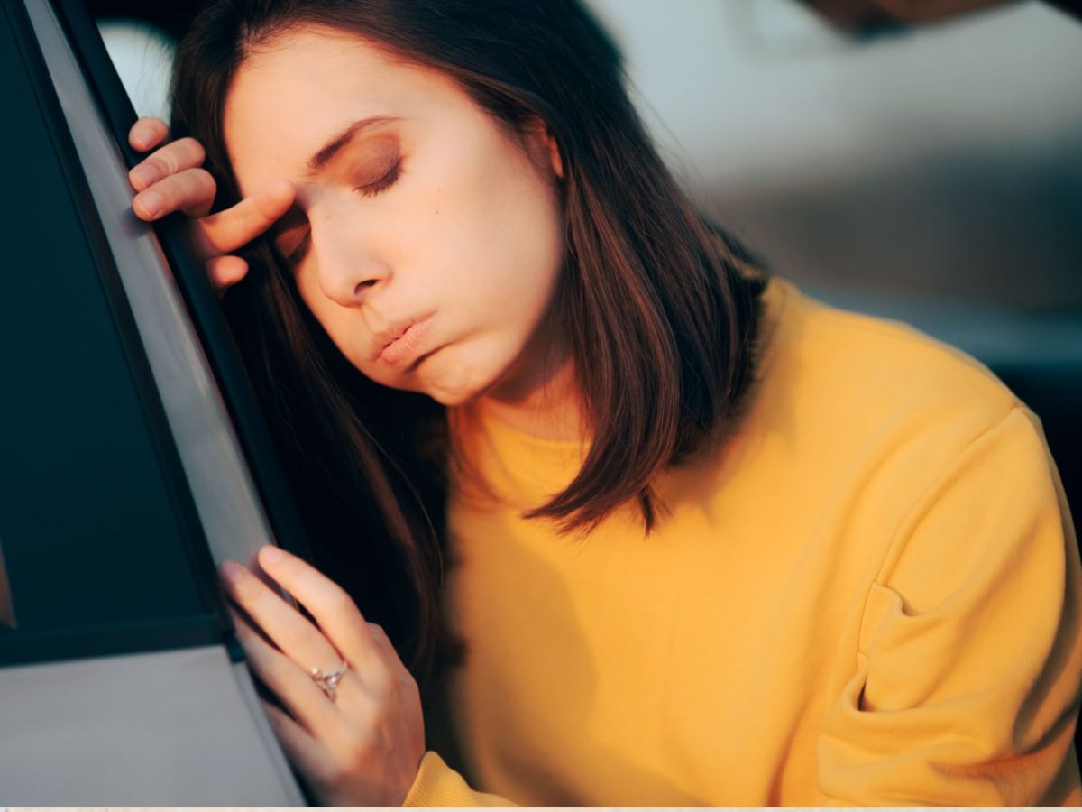 जर तुम्हाला मोशन सिकनेसची समस्या असेल तर मोसंबीचा रस एक ग्लास प्यायल्याने हा त्रास कमी व्हायला मदत होऊ शकते. मोसंबीच्या रसामुळे तुम्हाला ॲसिडिटी आणि छातीतल्या जळजळीपासून आराम मिळेल. 