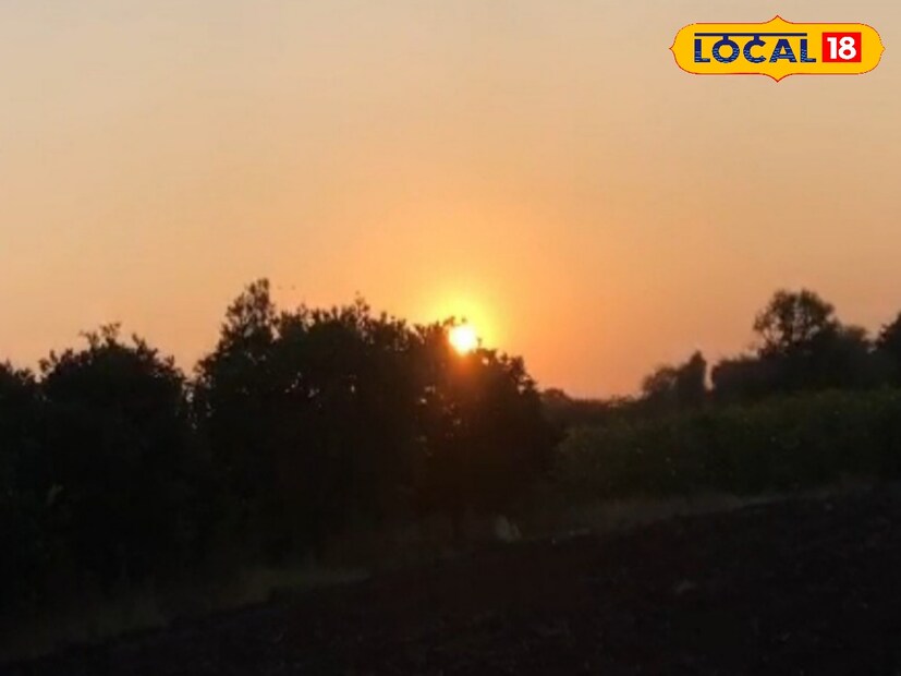 मराठवाड्यात थंडीची तीव्रता वाढली असून आज पुन्हा एकदा कमी तापमानाची नोंद झालीये. मराठवाड्यातील प्रमुख शहर असणाऱ्या छत्रपती संभाजीनगर येथे 11 अंश सेल्सिअस किमान तापमानाची नोंद झालीये. शहरात सकाळच्या वेळी दाट धुके तर त्यानंतर निरभ्र आकाश राहणार आहे.