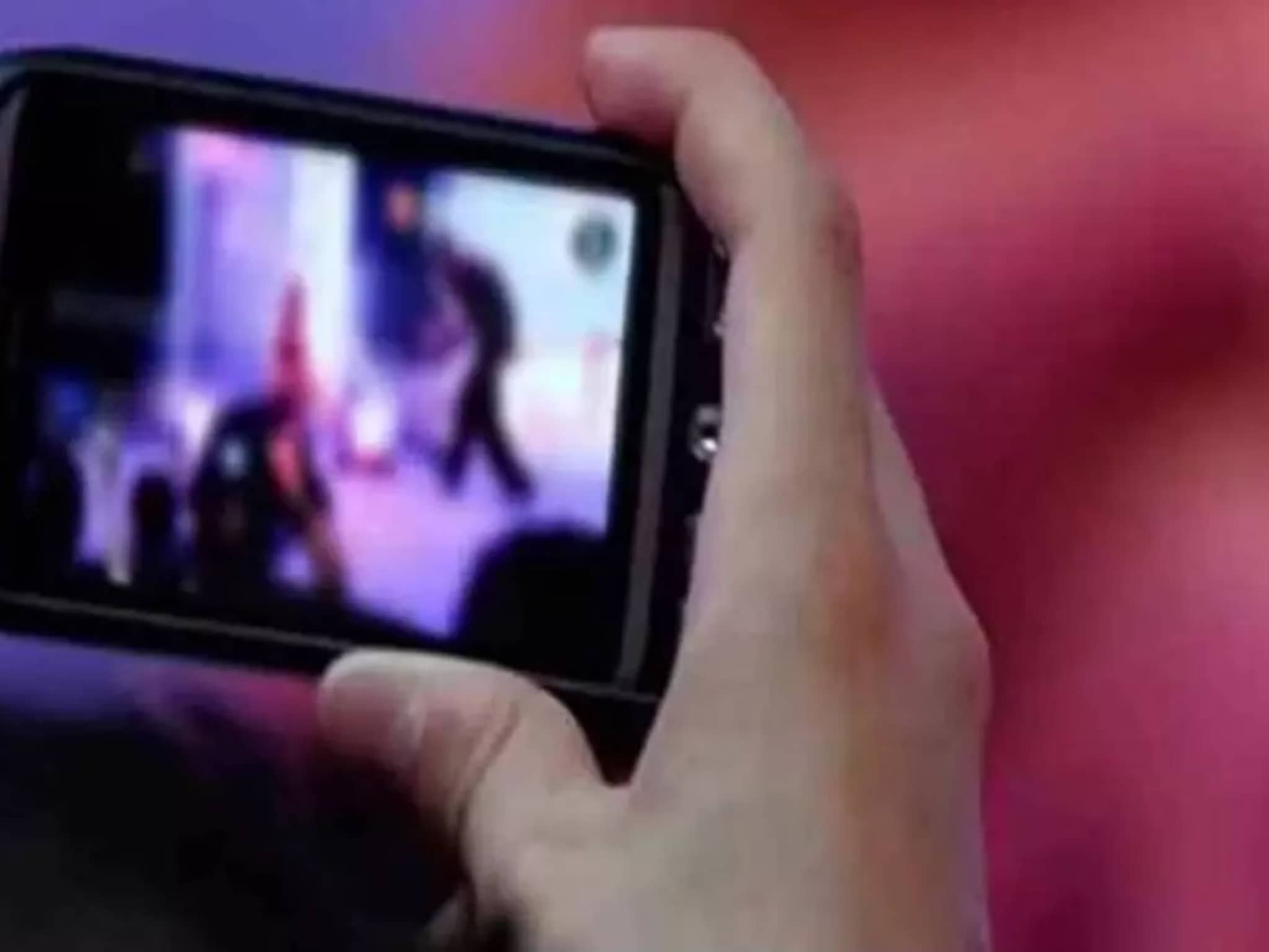 Maharashtra Elections 2024 : पुणे: माजी आमदाराचा अश्लील व्हिडीओ व्हायरल, मतदानाच्या काही तास आधी खळबळ