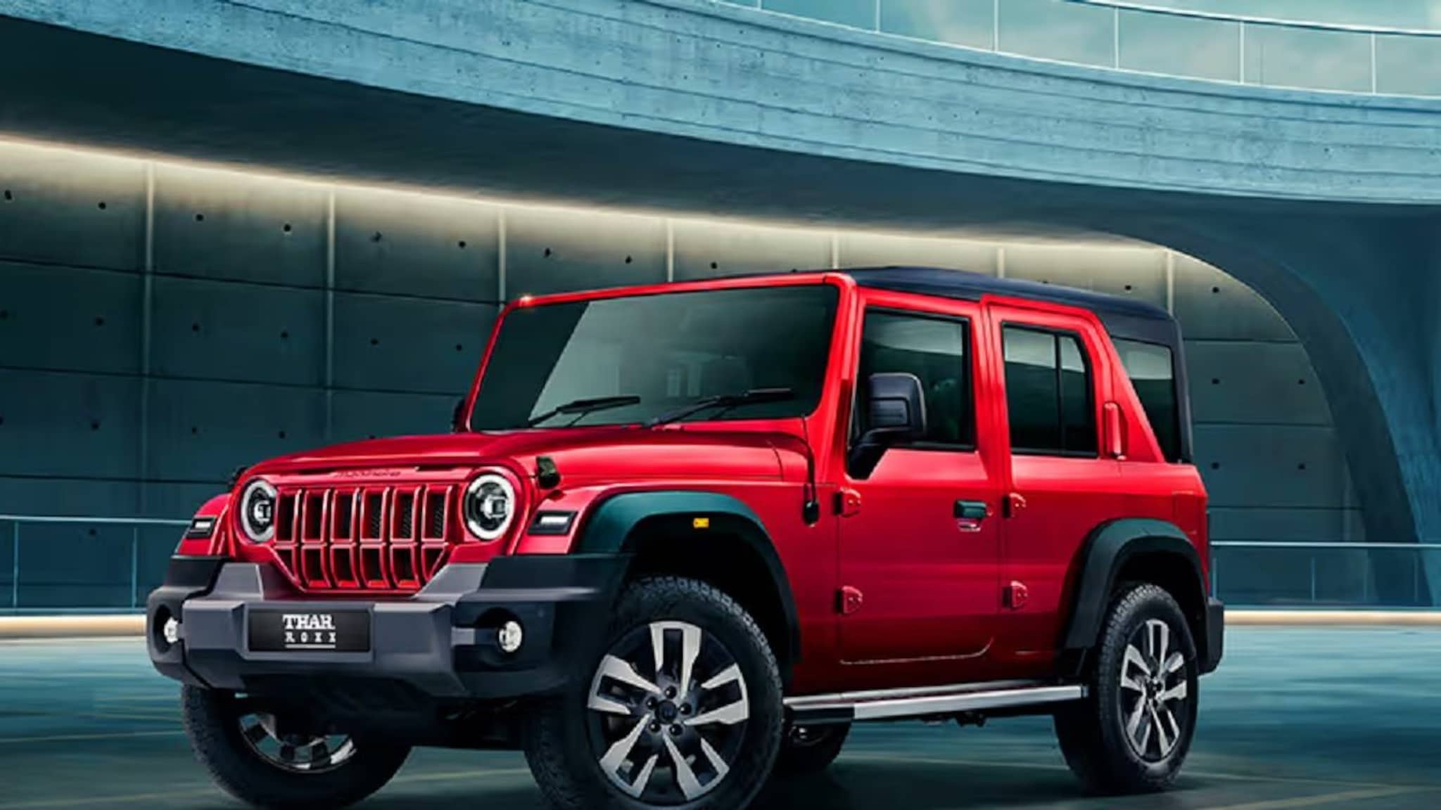 Thar येईल आता दारात, Mahindra नेही किंमती केल्या कमी; 2.56 लाखांनी SUV झाल्या स्वस्त