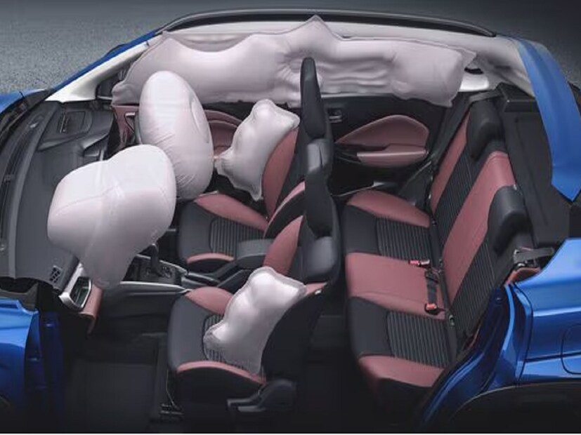  fronx hybrid फ्रँक्स हायब्रिड २०२६ मध्ये लाँच होऊ शकते. ही नवीन हायब्रिड पॉवरट्रेन १.२-लिटर Z12E पेट्रोल इंजिनसह इलेक्ट्रिक मोटर वापरेल. मारुती अशी मोटर विकसित करत असल्याने ही हायब्रिड पॉवरट्रेन अधिक विश्वासार्ह आणि देखभालीसाठी सोपी असेल. मारुतीची खासियत नेहमीच अशी राहिली आहे. नवीन हायब्रिड पॉवरट्रेनसह, मारुती सुमारे ३५ ते ४० किमी प्रति लिटर मायलेज गाठू शकते, असा अंदाज बांधला जात आहे. ही  मिड एसयूव्ही पुढील वर्षा लाँच होण्याची शक्यता आहे.