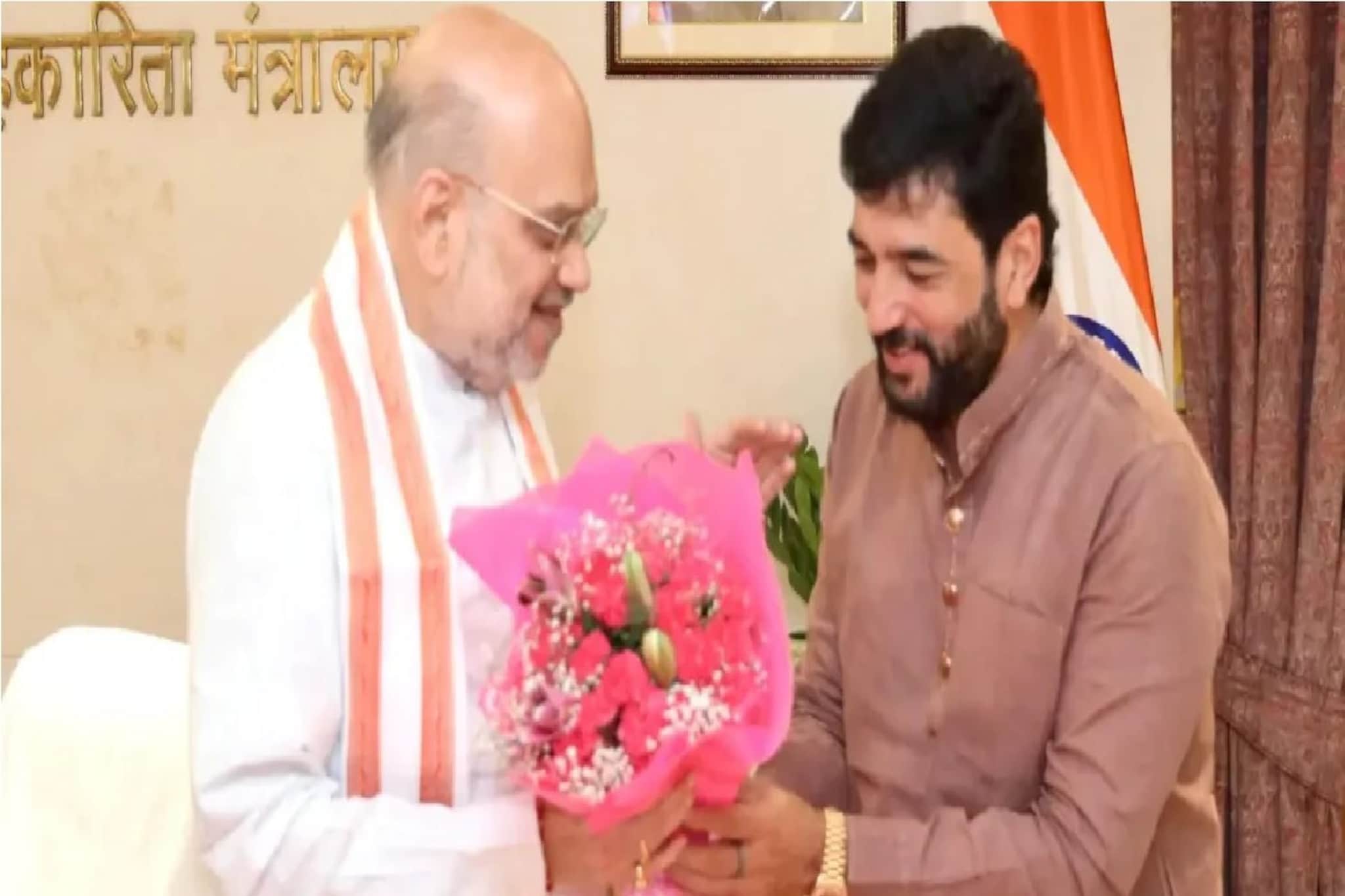 भाजपचं धक्कातंत्र? 'या' मराठा नेत्याचं नाव मुख्यमंत्रीपदाच्या शर्यतीत