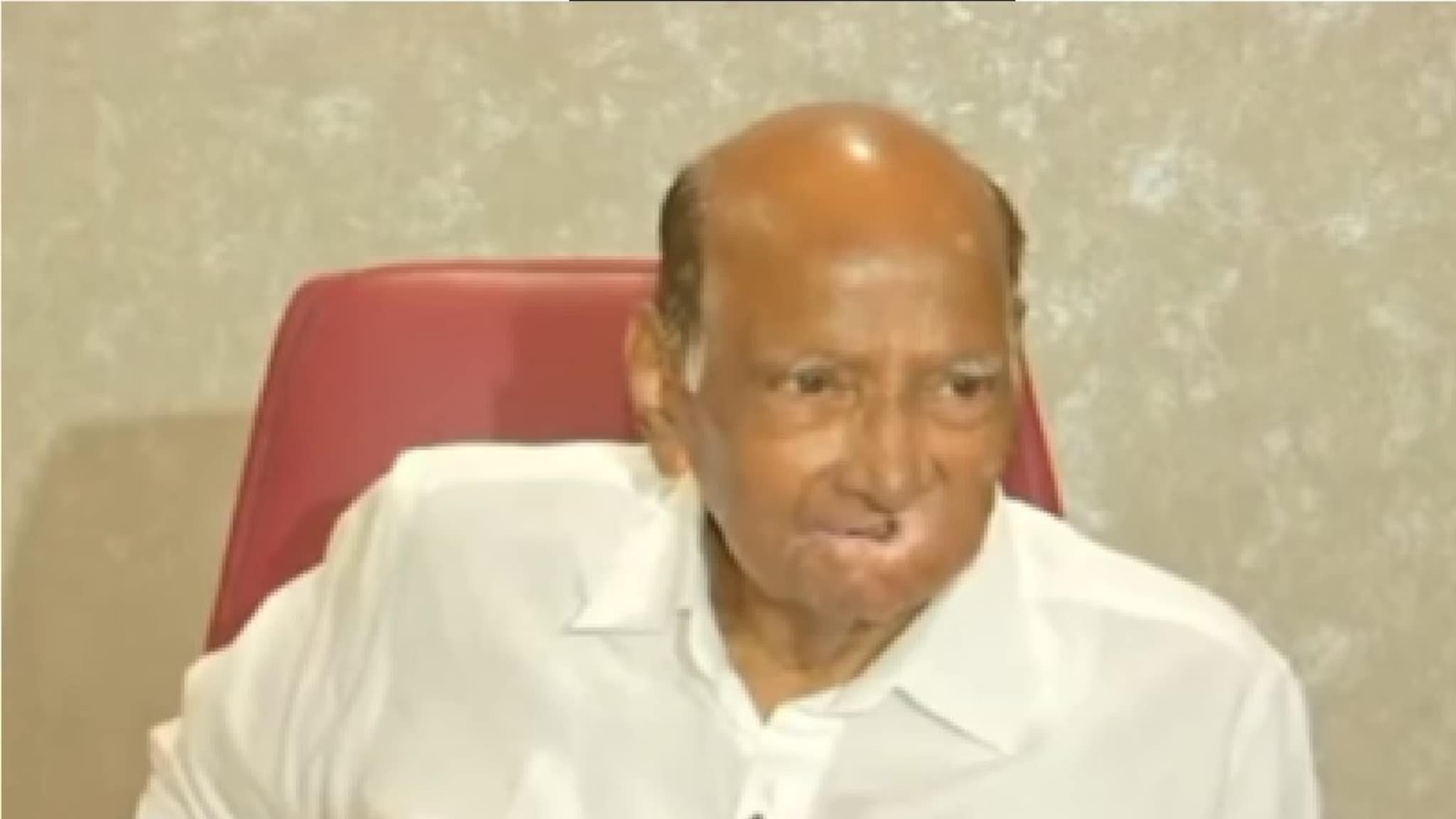 फडणवीस म्हणाले, 'बटेंगे तो कटेंगे'चा फायदा झाला, त्यावर शरद पवार म्हणाले, त्यासाठीच...