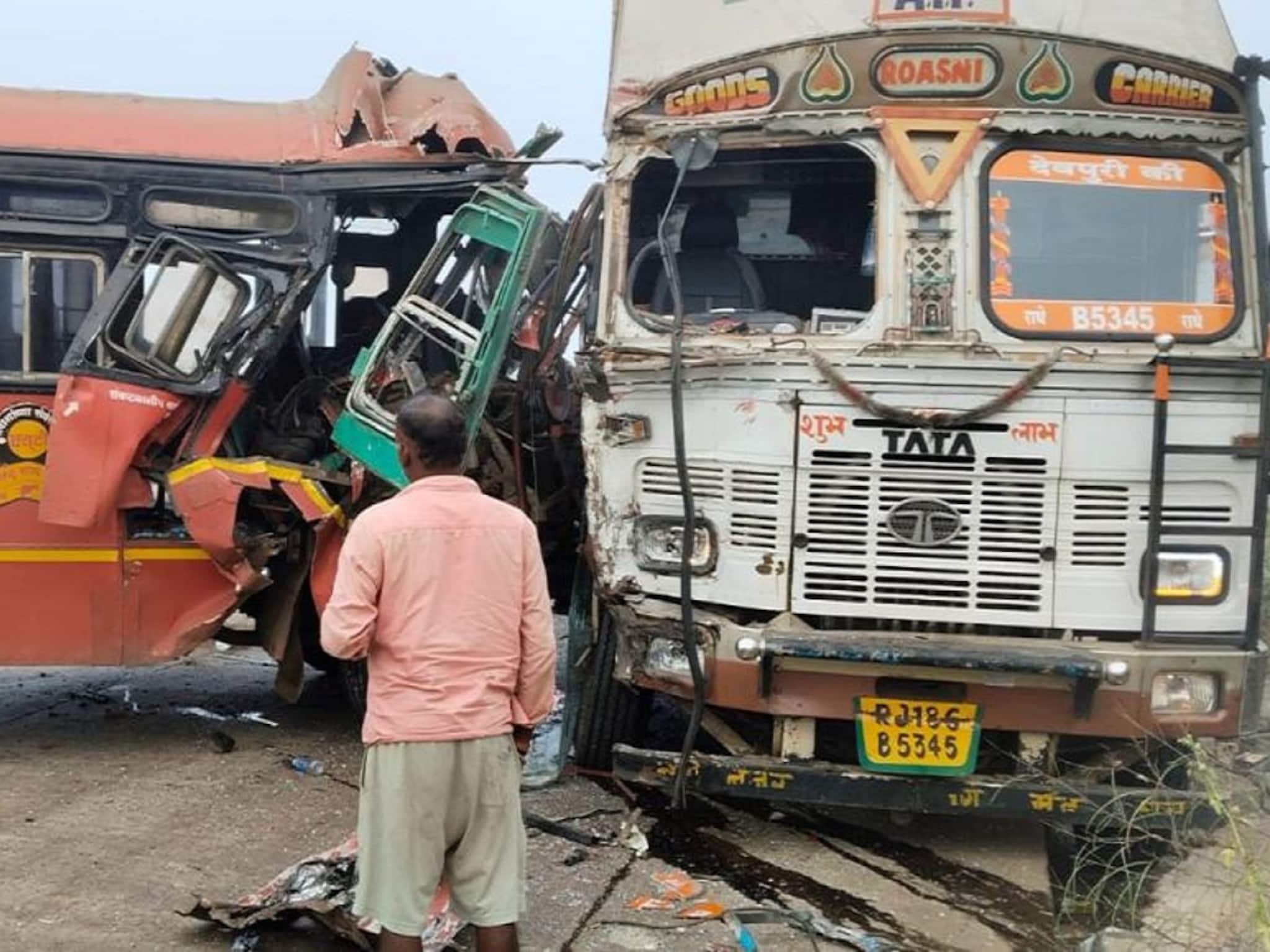 दाट धुकं पडलं, रस्ताच दिसला नाही अन् अनर्थ घडला; चार वाहनांच्या विचित्र अपघातात चौघांचा...मुंबई गोवा महामार्गावर भीषण अपघात