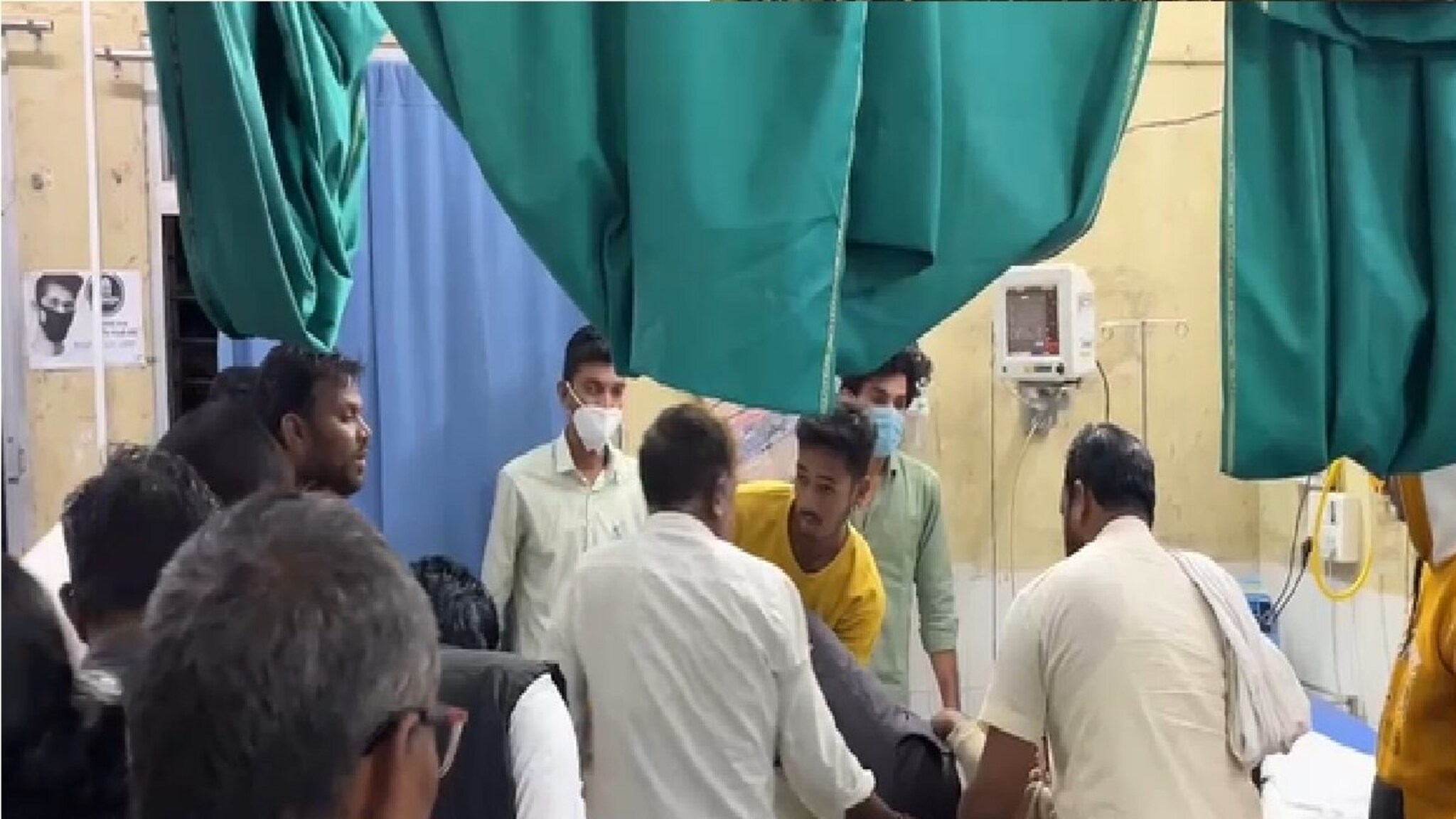 निकाल लागला, राडा सुरू, राष्ट्रवादीचे नेते सुनील कोल्हे यांच्यावर प्राणघातक हल्ला