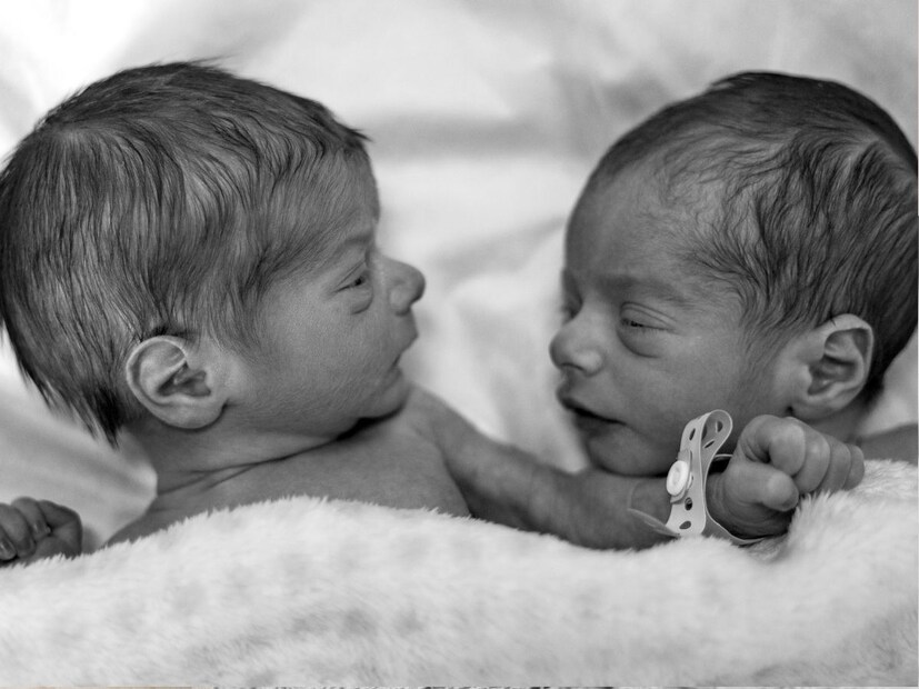 शबानाच्या कुटुंबाने जेव्हा हॉस्पिटल प्रशासनाकडे स्वत:चं बाळ परत मागितलं तेव्हा डॉक्टरांनी साधना सिंग आणि त्यांच्या पतीला बोलावण्यात आलं. या दोघांनाही बाळ अदलाबदली झाल्याचं सांगितलं गेलं. (प्रतीकात्मक फोटो)