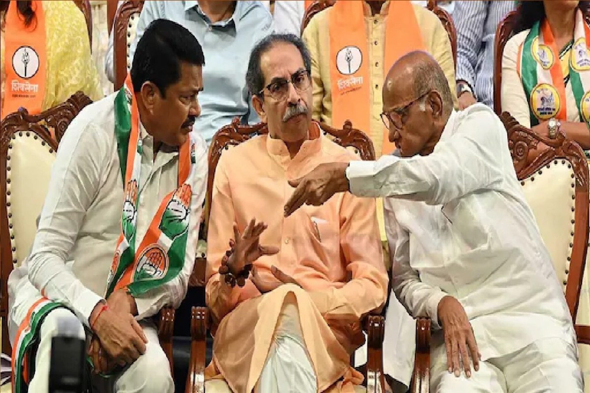 महाविकास आघाडीत फूट पडणार? ठाकरे गटाच्या बड्या नेत्याच्या वक्तव्याने खळबळ