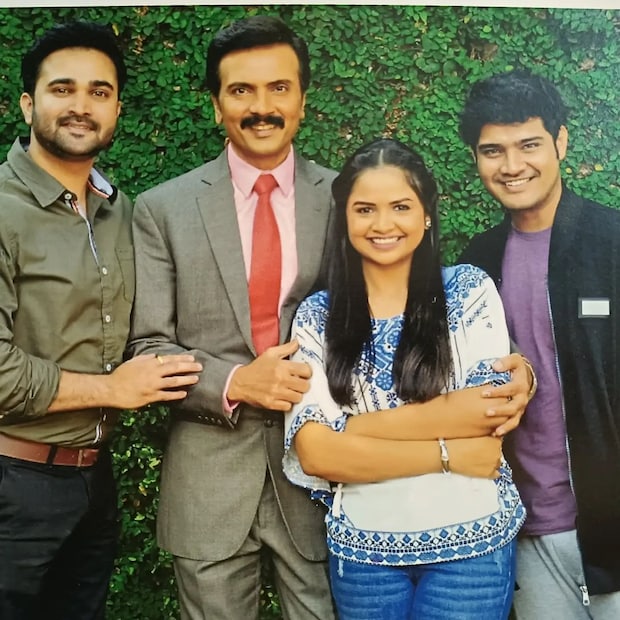 मराठी टेलिव्हिजनवरील काही कल्ट मालिकांपैकी एक मालिका म्हणजे ''आई कुठे काय करते''. या मालिकेने प्रेक्षकांच्या मनावर राज्य केलं. मराठी टेलिव्हिजनवरील काही कल्ट मालिकांपैकी एक मालिका म्हणजे ''आई कुठे काय करते''. या मालिकेने प्रेक्षकांच्या मनावर राज्य केलं.