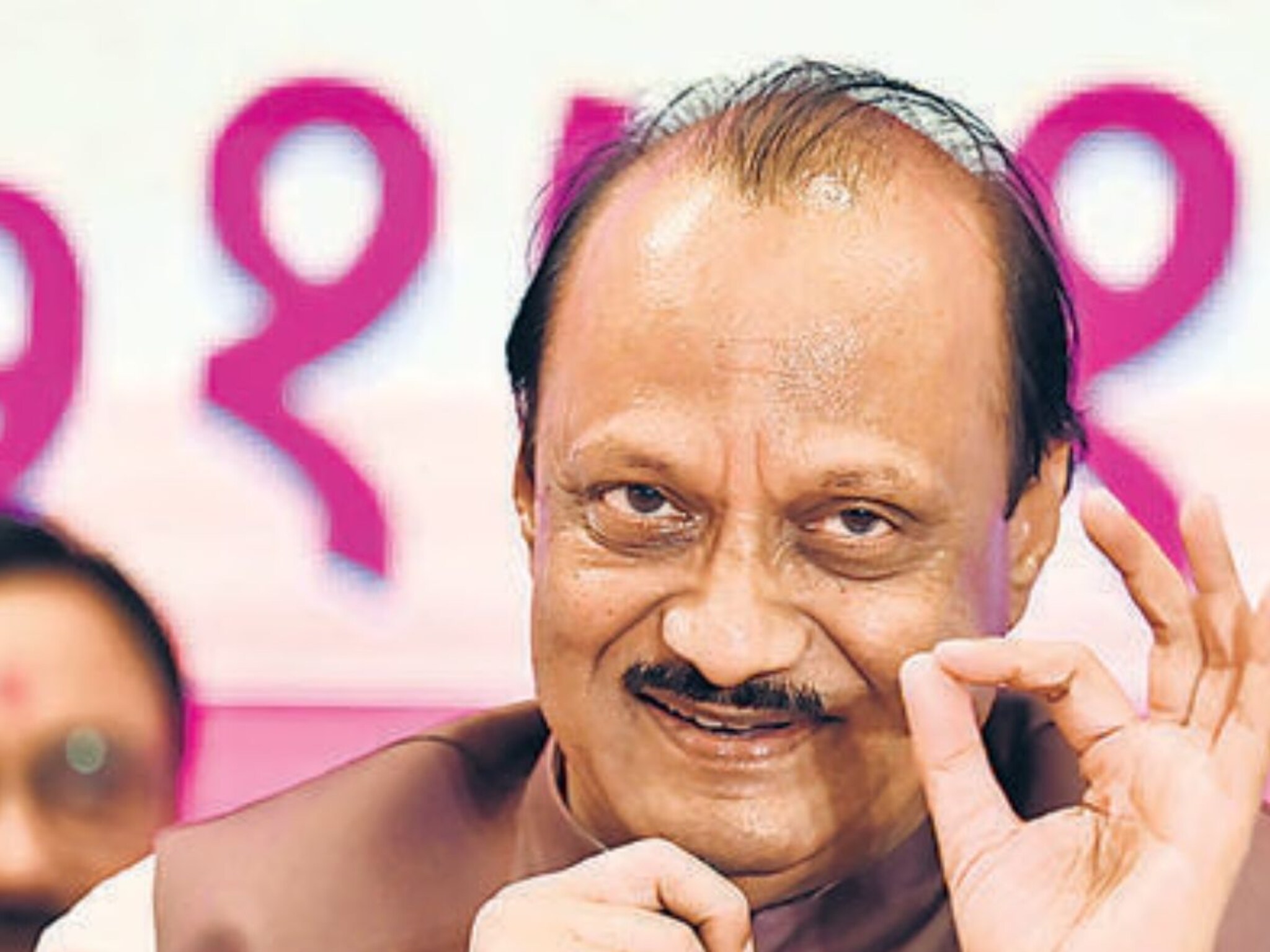 Ajit Pawar : सत्ता वाटपाचा तिढा अन् अजित पवारांनी साधलं टायमिंग, 'देवगिरी'वर दादांचा 'प्लान बी' सुरू