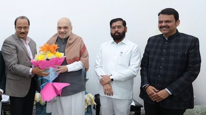 Maharashtra CM : महाराष्ट्राचा मुख्यमंत्री कोण? शिवसेना-राष्ट्रवादीला कुठली खाती, अमित शाहांच्या बैठकीत काय ठरलं? Maharashtra CM : महाराष्ट्राचा मुख्यमंत्री कोण? शिवसेना-राष्ट्रवादीला कुठली खाती, अमित शाहांच्या बैठकीत काय ठरलं?