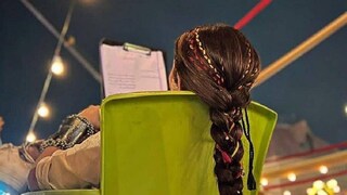 एका अभिनेत्रीने एकेकाळी मॉलमध्ये फरशी पुसण्याचं, टॉयलेट स्वच्छतेचं काम केलं. नंतर तिने बॉलिवूडमध्ये शाहरुख खानसोबत एक चित्रपट केला आणि तिचे दिवस पलटले. एका अभिनेत्रीने एकेकाळी मॉलमध्ये फरशी पुसण्याचं, टॉयलेट स्वच्छतेचं काम केलं. नंतर तिने बॉलिवूडमध्ये शाहरुख खानसोबत एक चित्रपट केला आणि तिचे दिवस पलटले.