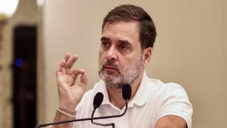 काँग्रेसचा बंडखोरांवर कारवाईचा बडगा