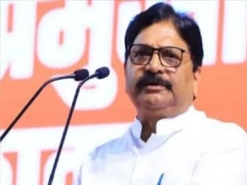 रवींद्र वायकरांना दिलासा रवींद्र वायकरांना दिलासा